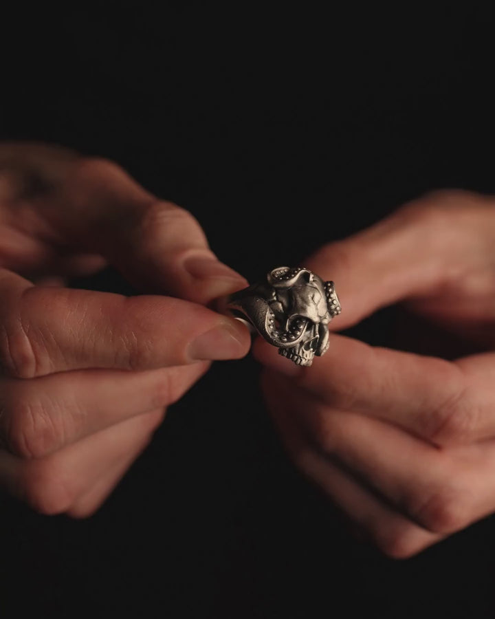SEA SKULL silver ring