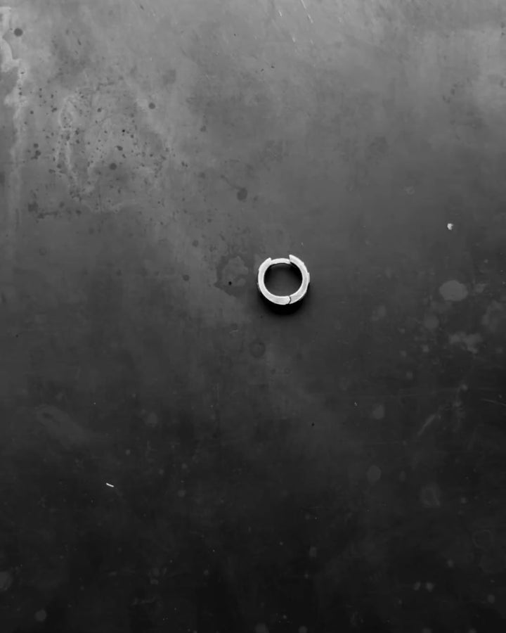 Silver single - earring REYTEL