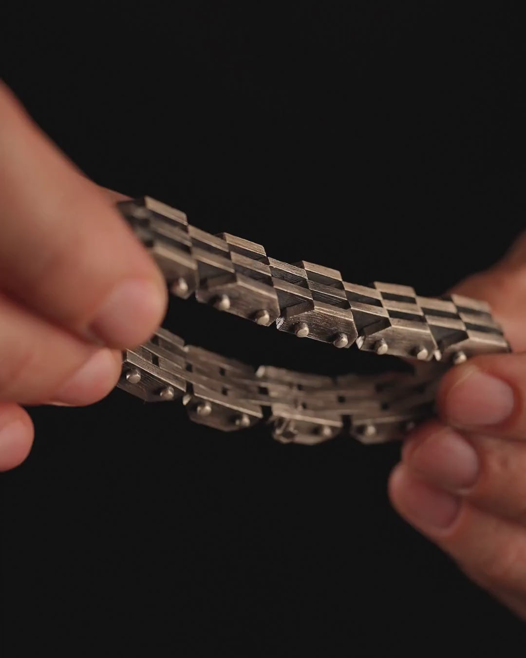 TRACK silver bracelet