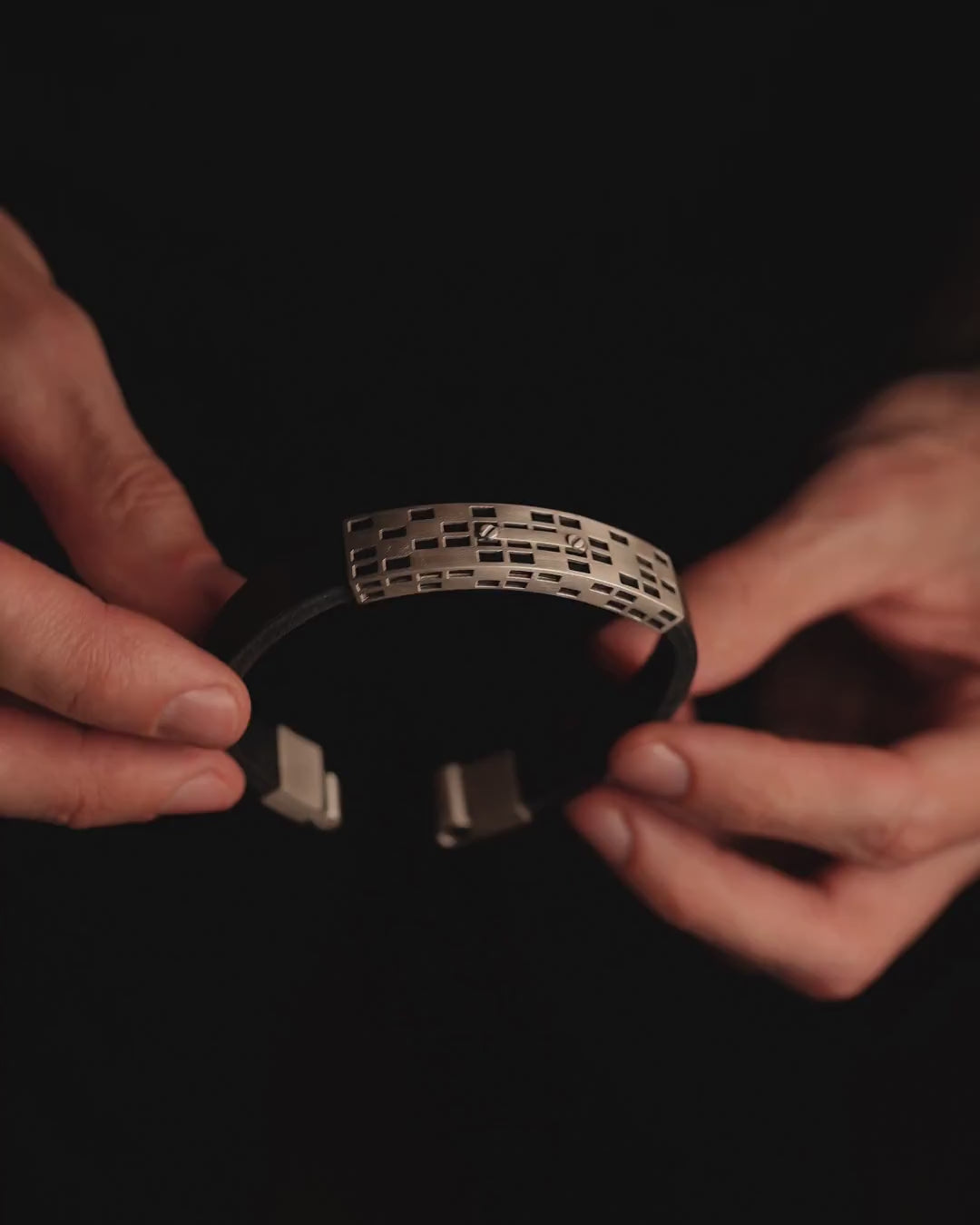 Leather bracelet with silver inserts LEADER