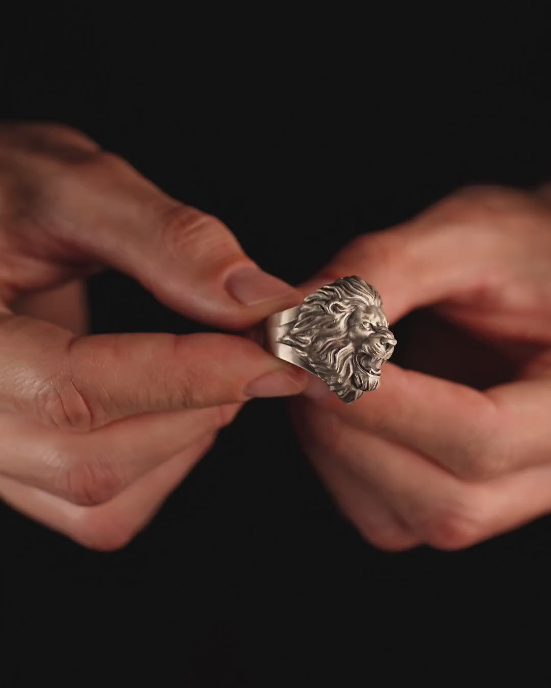 Silver ring THE LION KING