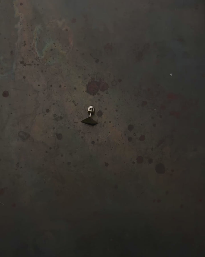 14k white gold single earring PYRAMID