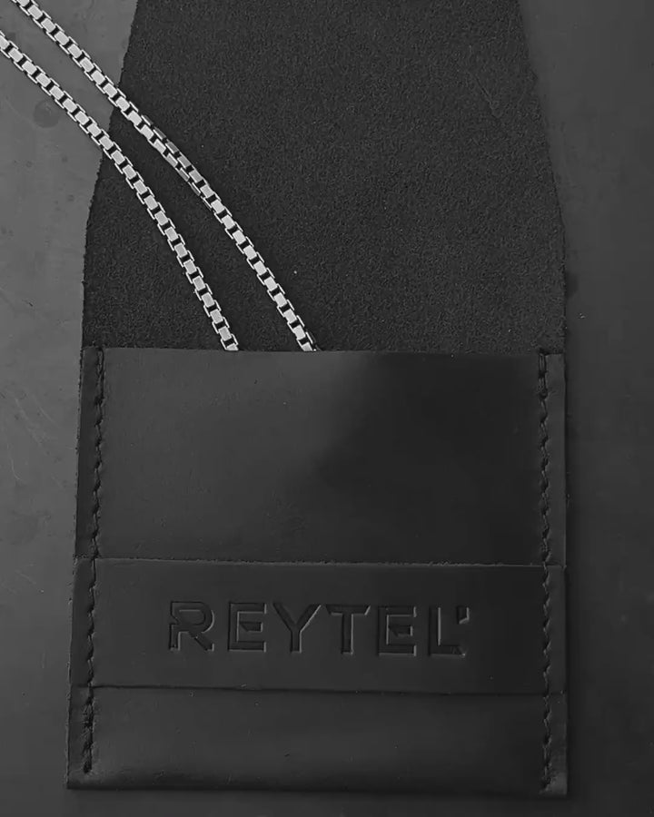 Silver pendant PRAYING HANDS