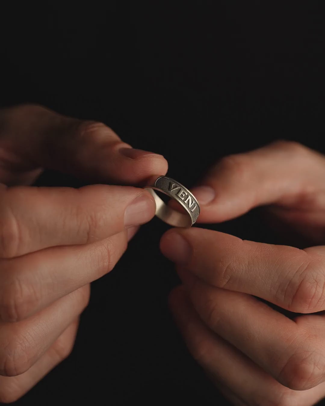 VENI VIDI VICI silver ring