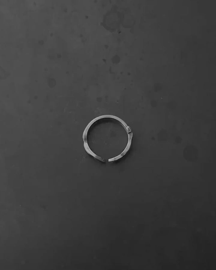 Silver ring CREATIO