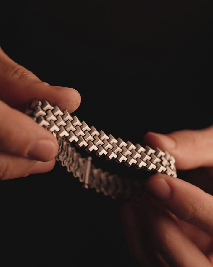 Silver bracelet DOOLHOF