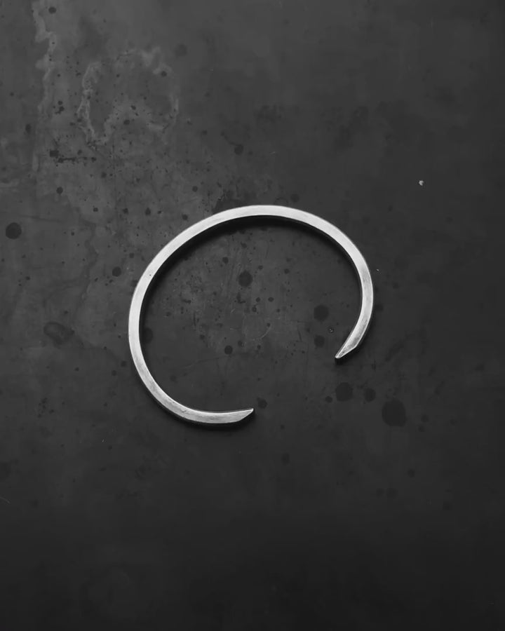 Silver bangle DIGNITY