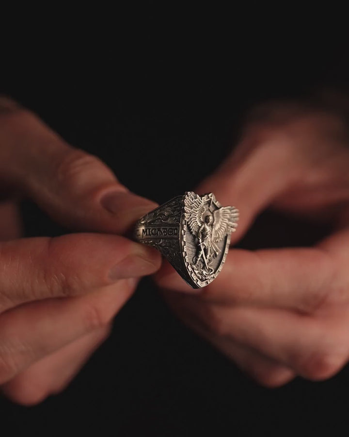 Anillo de plata ST. ARCÁNGEL MIGUEL