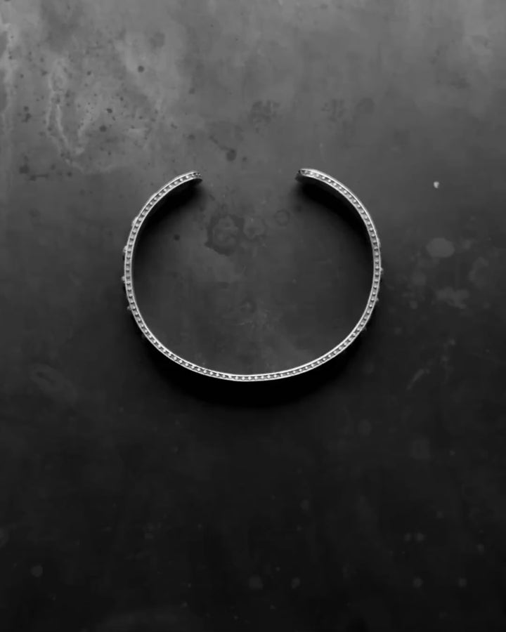 Silver bangle MEMENTO MORI