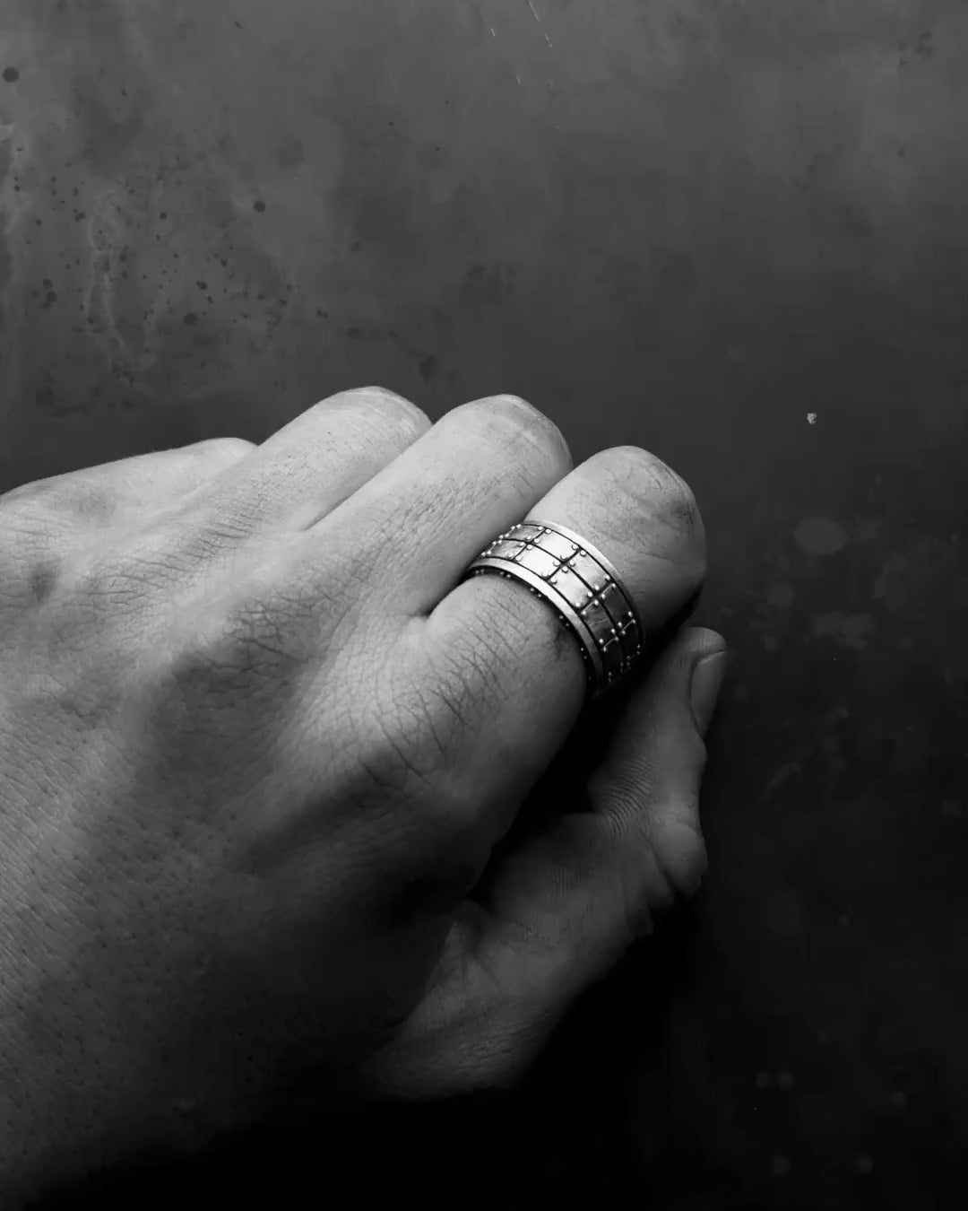 Anello in argento SCUDO