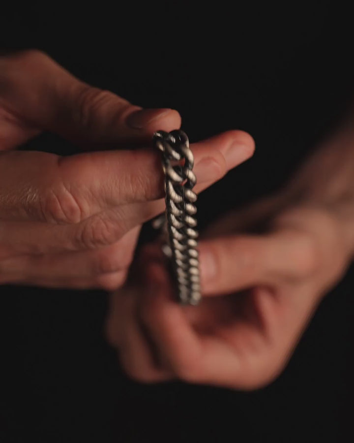 Silver bracelet SKALL