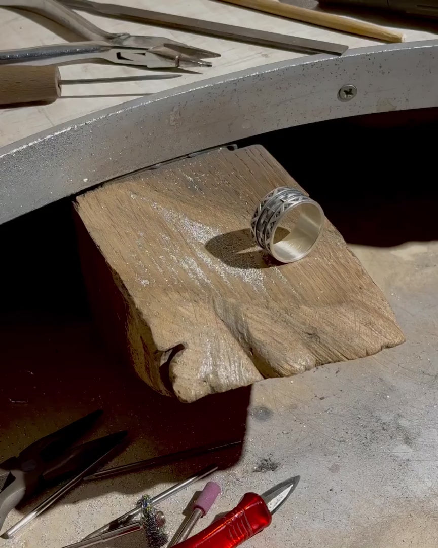 GEOMETRY silver ring