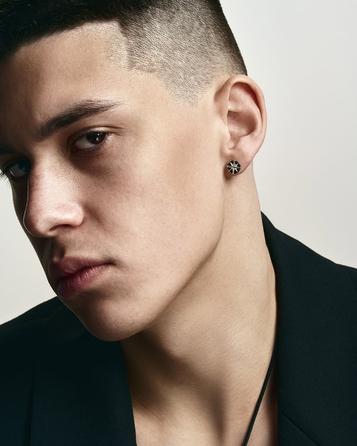 14k white gold single earring COMPASS