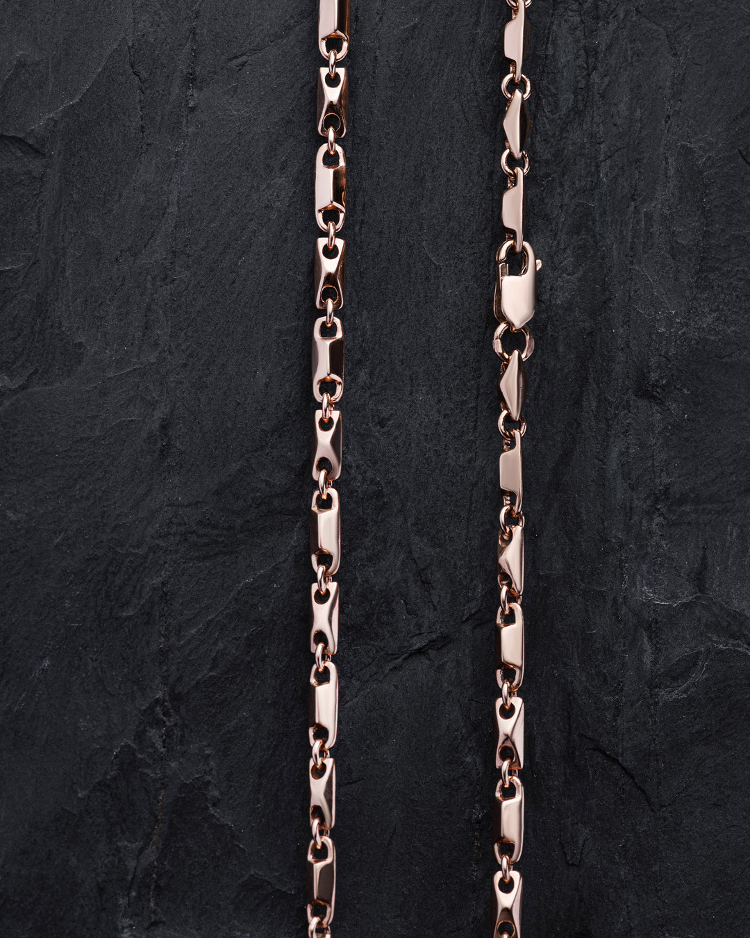 4328e805728af74062215ca231f3946f