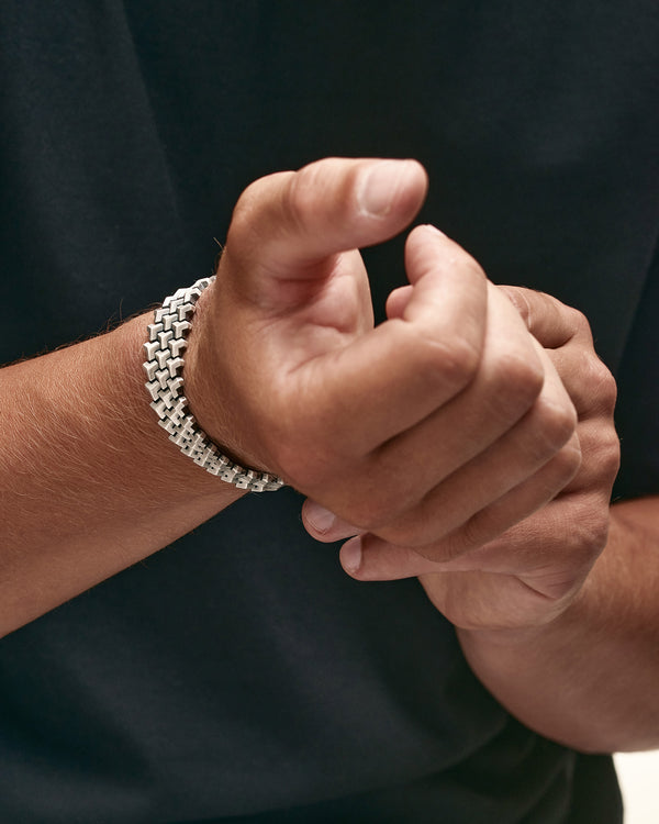 70b1bdf2257472d0282e16feddfb6c9e