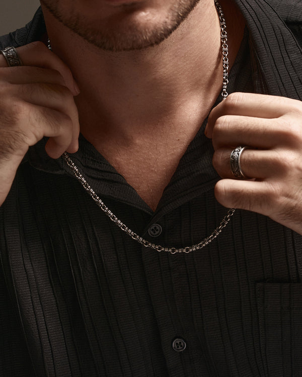 28abd60493e7877cc39245878d80a15c