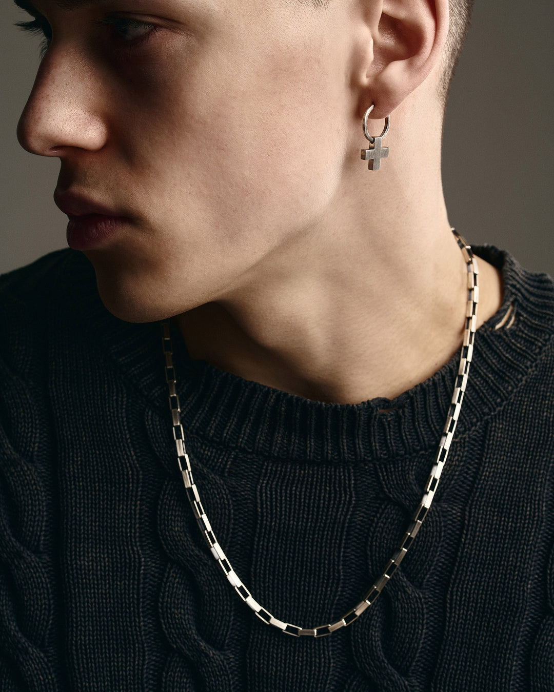 Boucle d'oreille simple en argent VERITAS