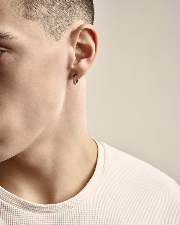 Boucle d'oreille simple en or blanc 14 carats EDGES