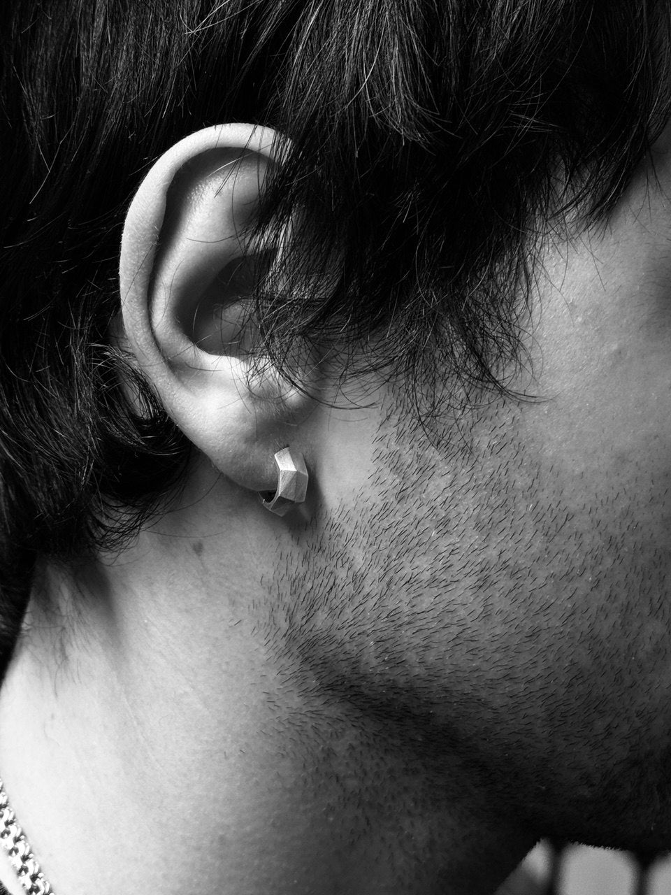 Boucle d'oreille simple en argent FACETTES