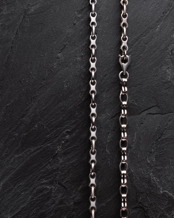 5ae5c0bee388a13242ca18900225e513