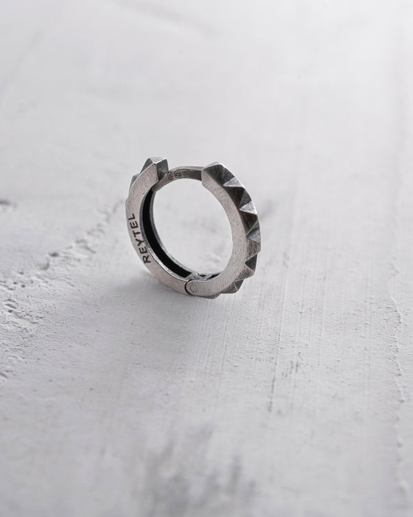 5b7a03edd7cff347a95a23f121732101