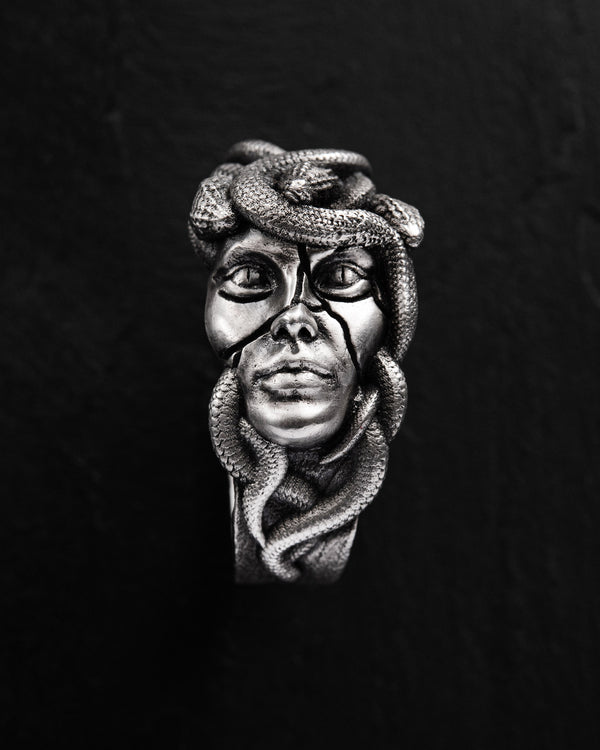 Silver ring PATRONA MEDUSA