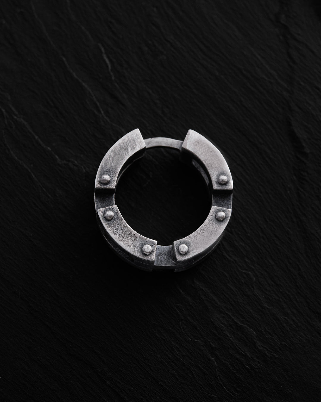 Boucle d'oreille unique en argent SONRAI
