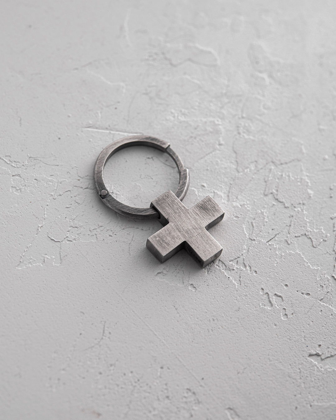 Boucle d'oreille simple en argent VERITAS