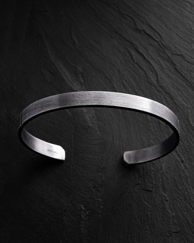 Silver bangle ZYKLUS