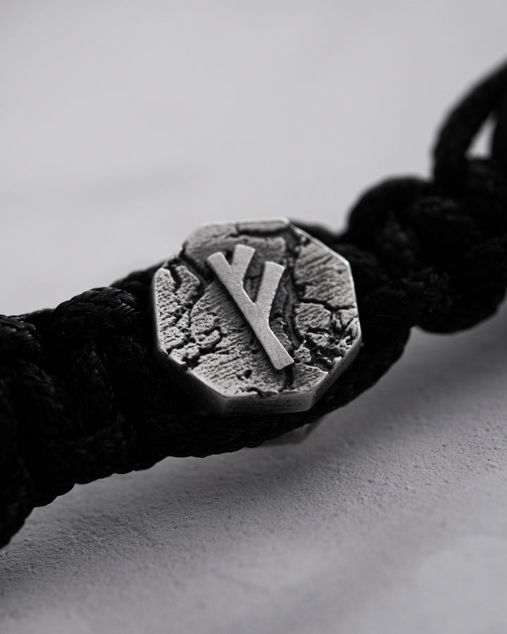 Bracelet homme RUNES (lave)