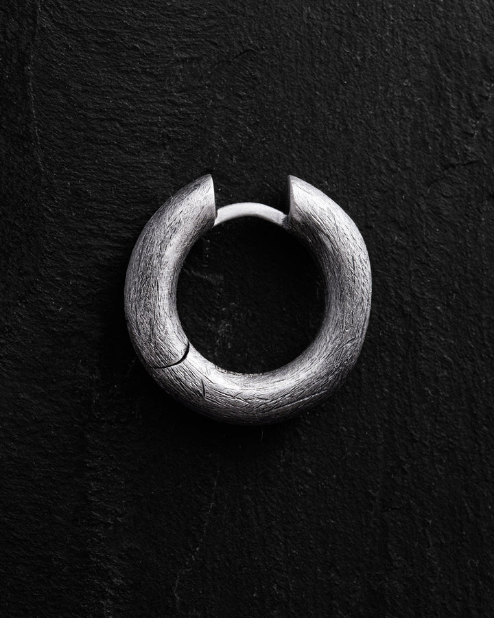 Boucle d'oreille simple en argent MIRROR