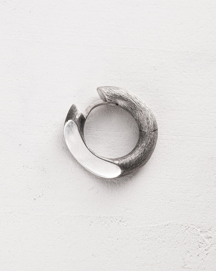 Boucle d'oreille simple en argent MIRROR