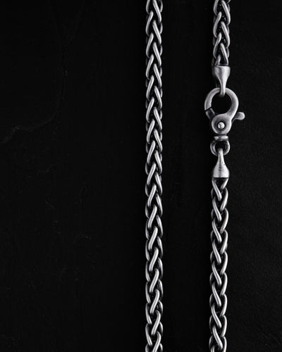 Silver chain APEIRO