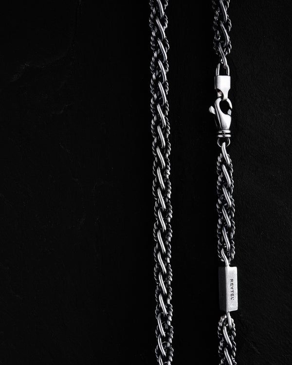 Silver chain SPIKE