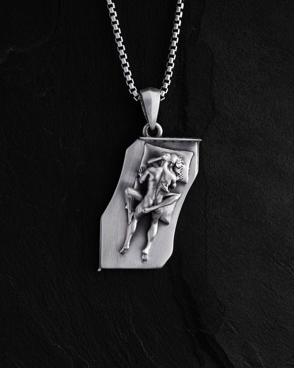 Silver pendant IN BED