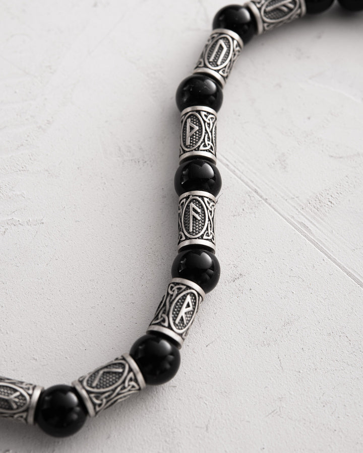 Bracelet homme RUNES (argent, milanais, onyx)