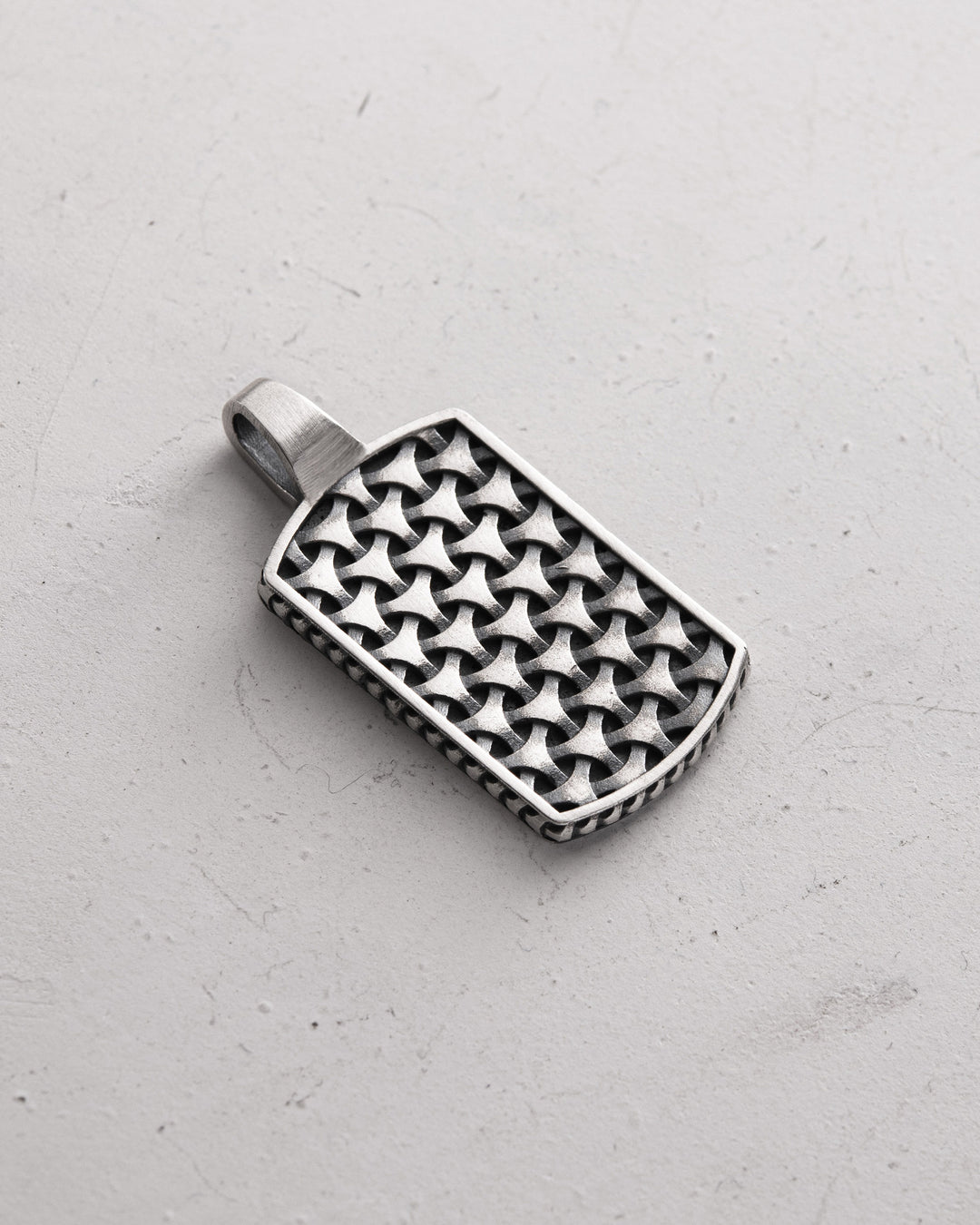 Silver pendant DEJAVU