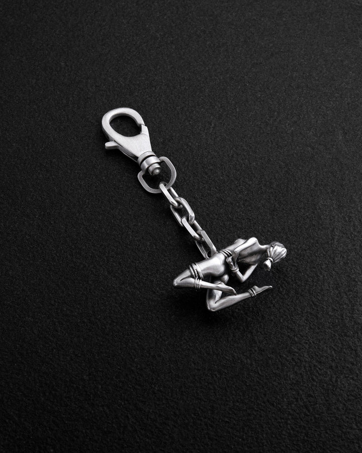 Silver keychain SHIBARI – INVERTED SUSPENSION