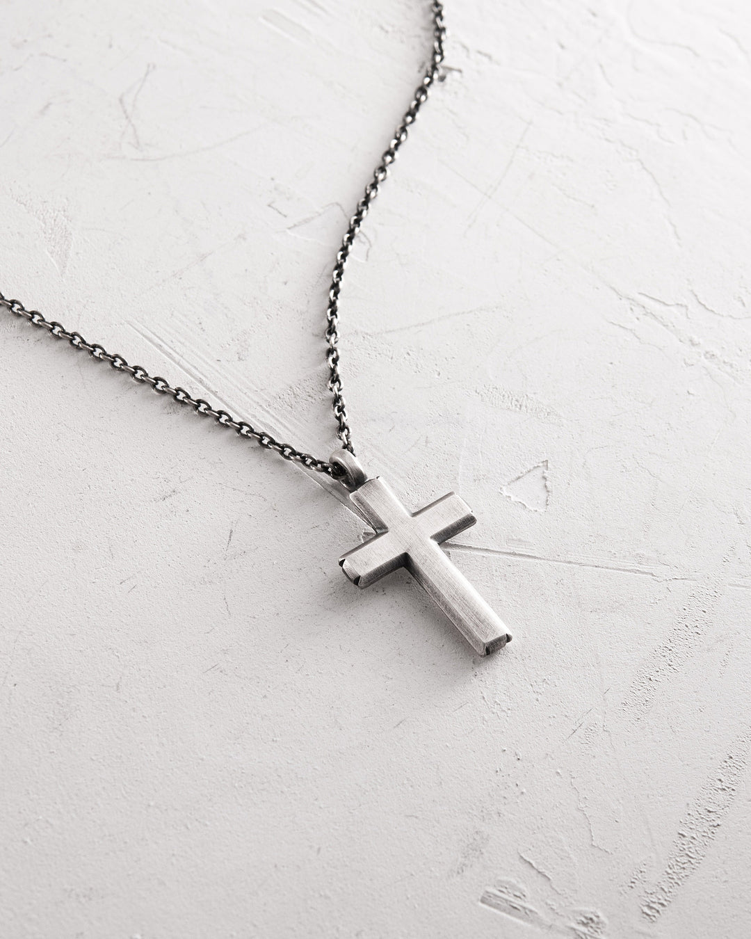 Silver cross on a chain VÉRITÉ
