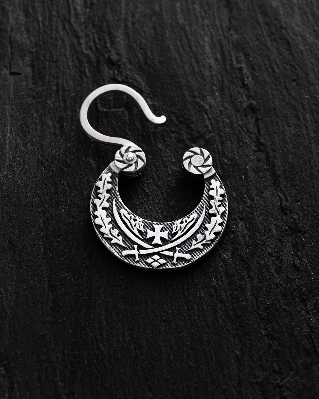 Silver monoearring SABERS