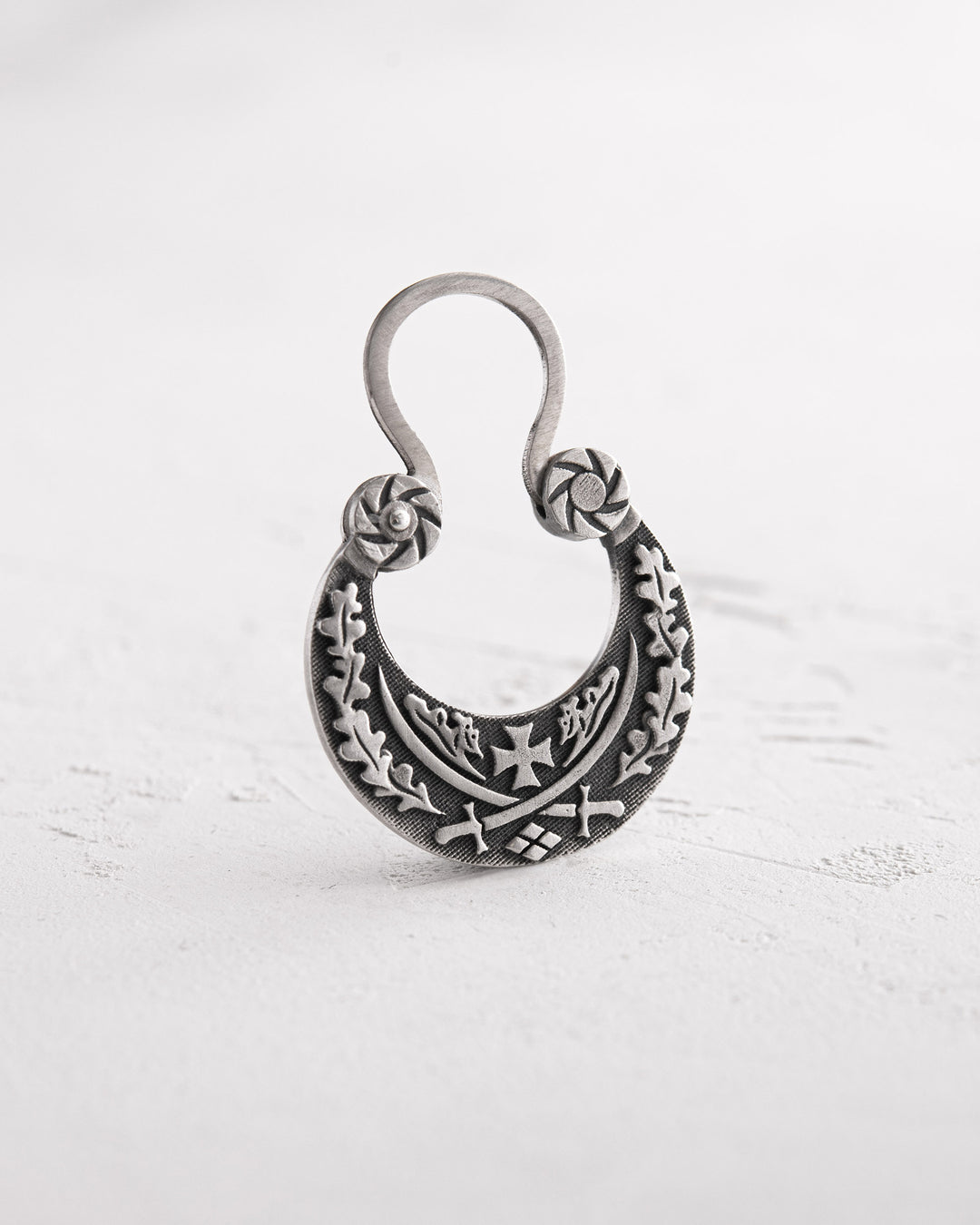 Silver monoearring SABERS