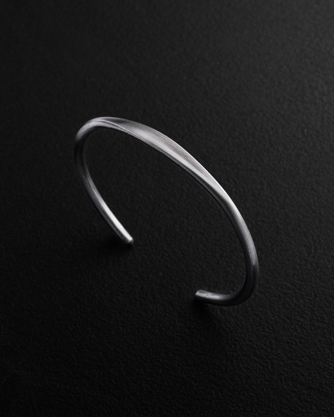 Silver bangle KLOEK