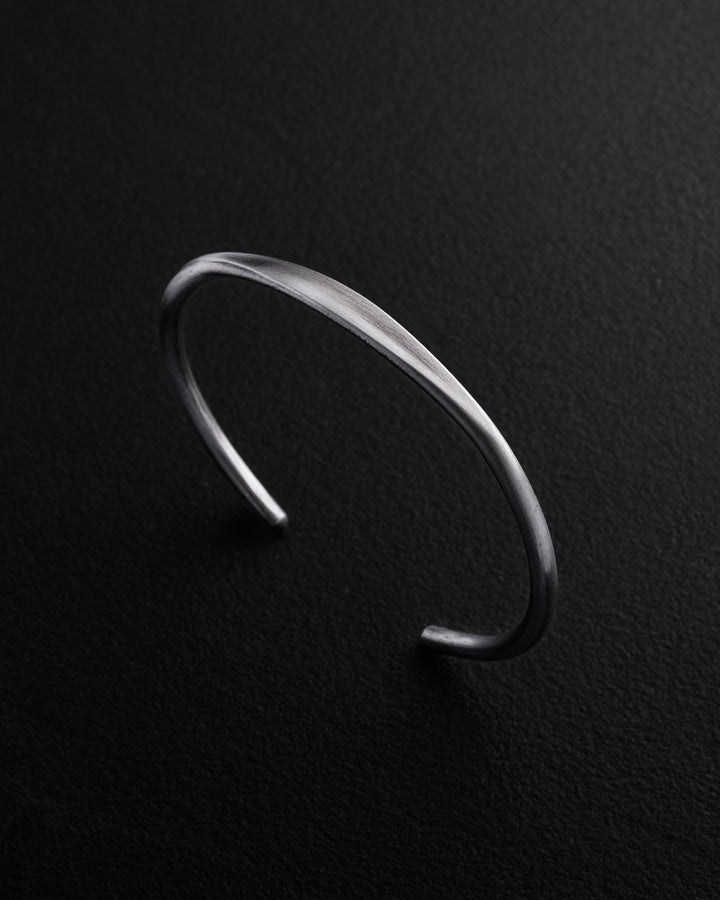 Silver bangle KLOEK