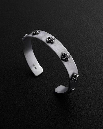 Silver bangle FLEUR DE LIS