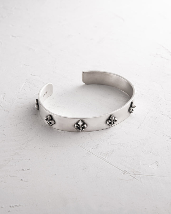 Silver bangle FLEUR DE LIS