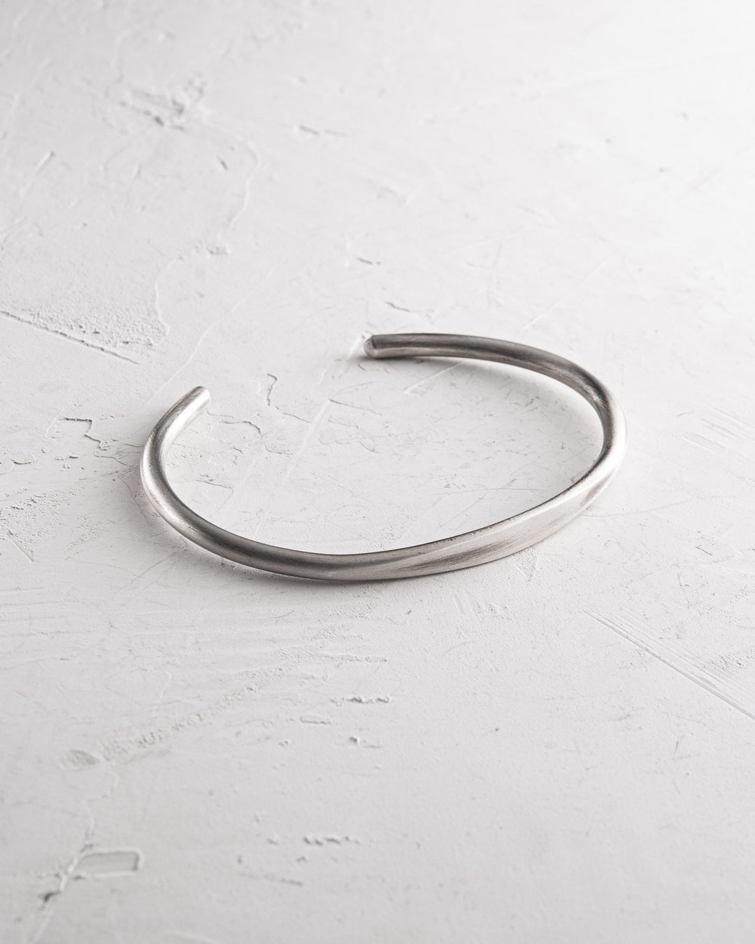Silver bangle KLOEK