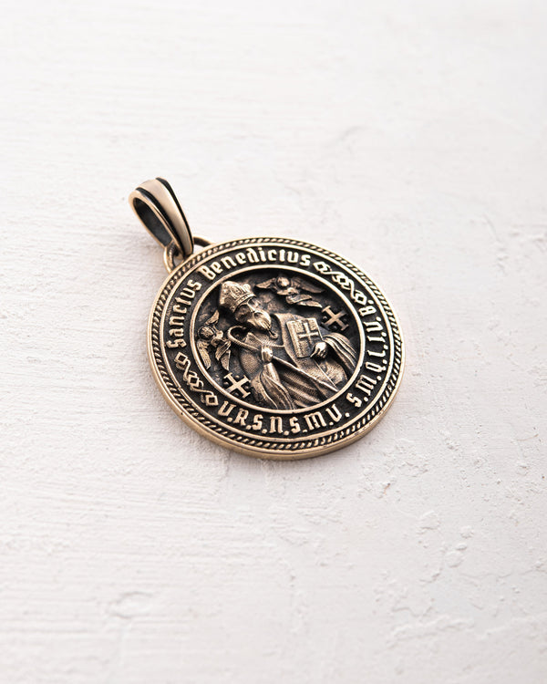 Pendant SANCTUS BENEDICTUS (14k yellow gold)
