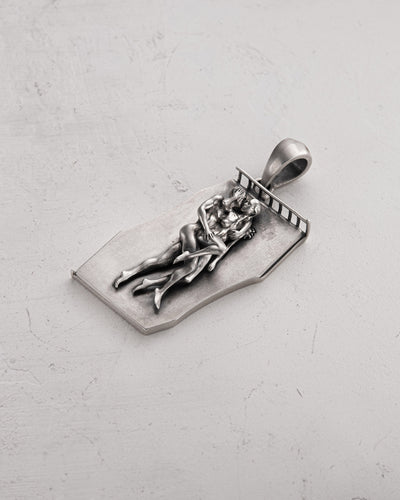 Silver pendant IN BED