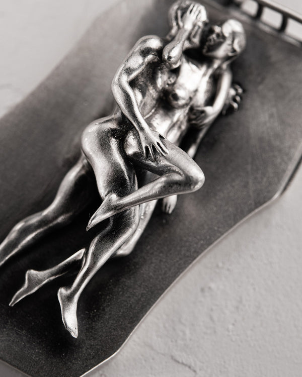 Silver pendant IN BED