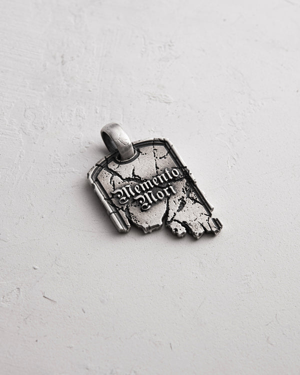 Silver pendant BROT. MEMENTO MORI
